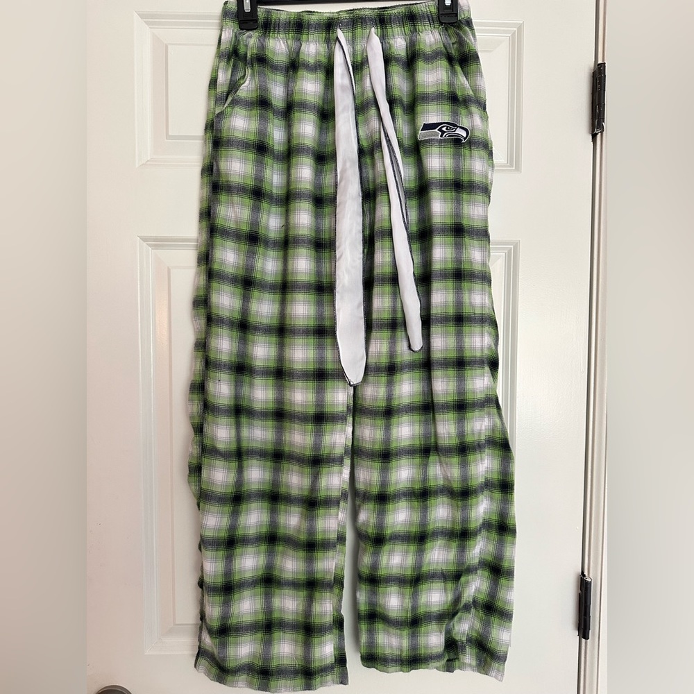 Seattle Seahawks Woman’s Plaid Pajama Pants size Small